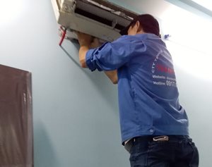 MÁY LẠNH BÁO LỖI E4